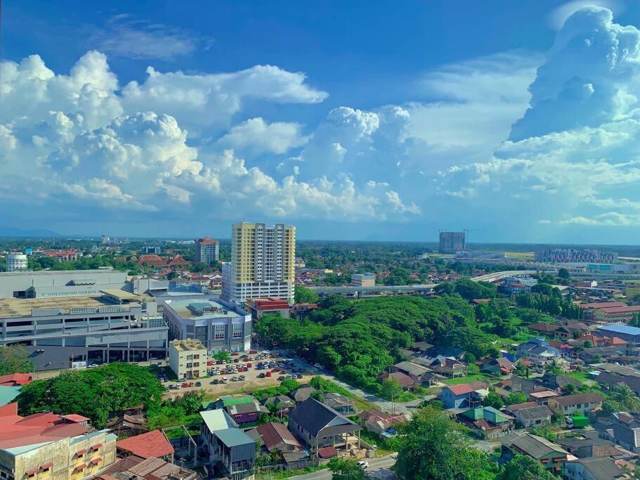 Netflix 2 Bedroom Troika Kota Bharu Homestay 1812 Ngoại thất bức ảnh