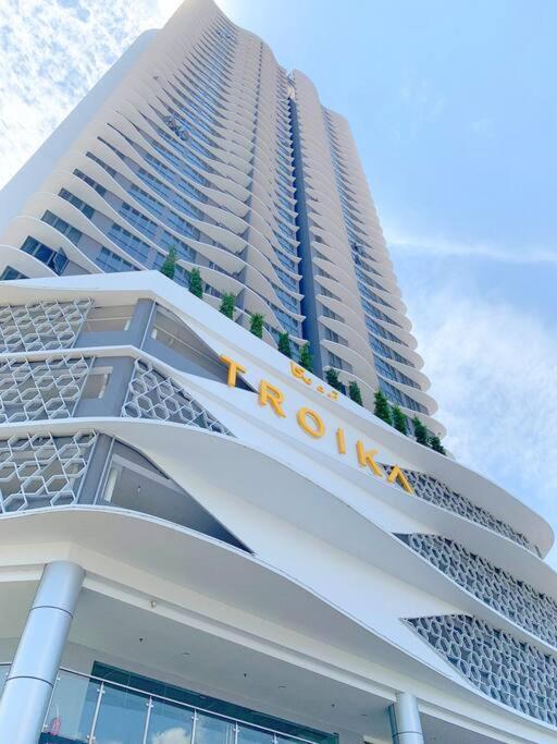 Netflix 2 Bedroom Troika Kota Bharu Homestay 1812 Ngoại thất bức ảnh